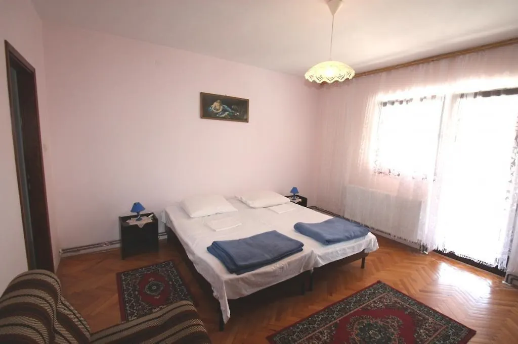Three-Bedroom Apartment In Crikvenica I